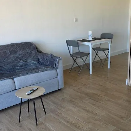 Apartamento Joli Parking Free, Wifi 7min Airport Carnon-Plage