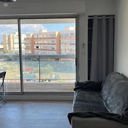 Appartement Joli Carnon, Wifi 7min Airport *