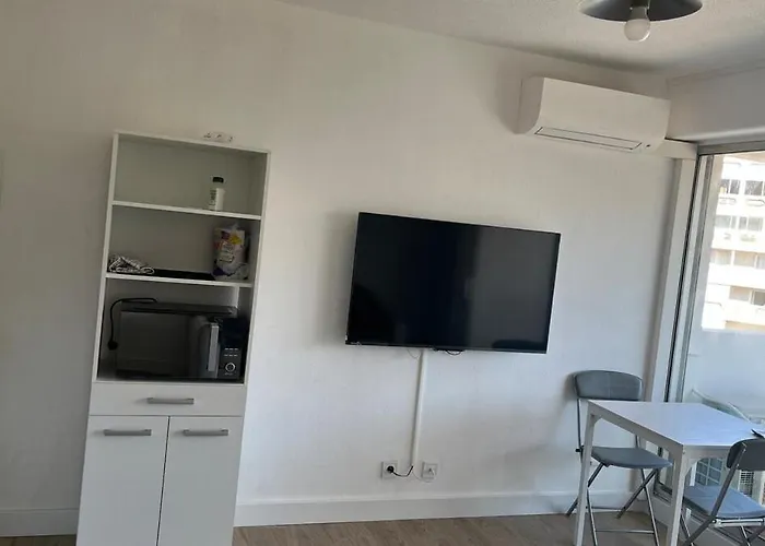 Apartamento Joli Carnon, Wifi 7min Airport